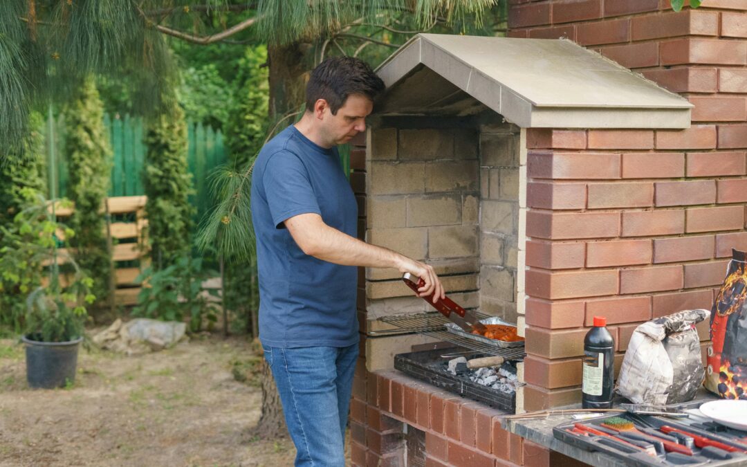 The Art of Outdoor Cooking: How to Plan a High-End Outdoor Kitchen That Lasts